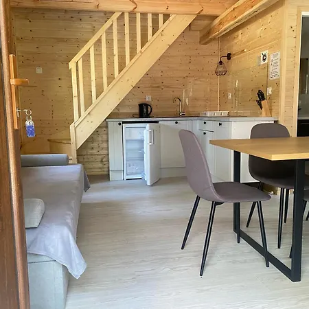 Pod Sosnami Resort *